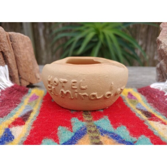 Vintage Hotel El Mirador Souvenir Terra Cotta Ashtray - Picture 3 of 16